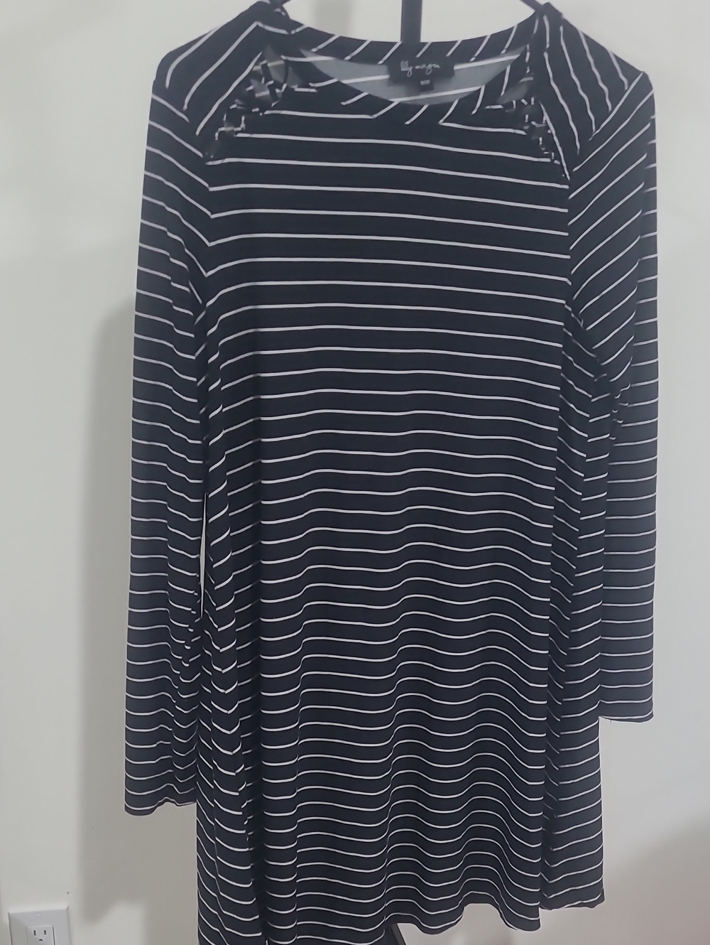 Women’s Black & White Striped Long Sleeve Dress Oversize Medium